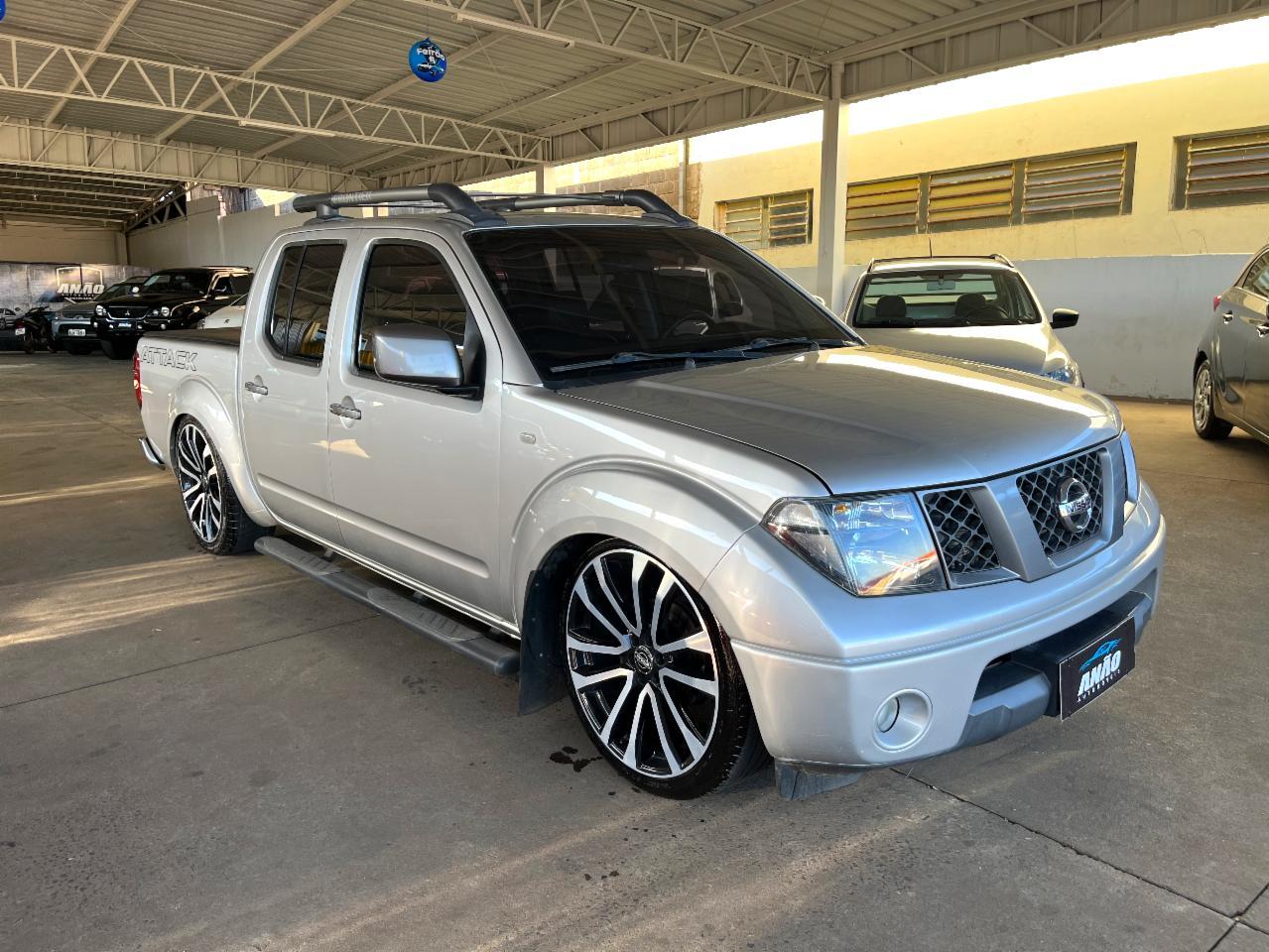 Nissan Frontier Rebaixada Com Som 