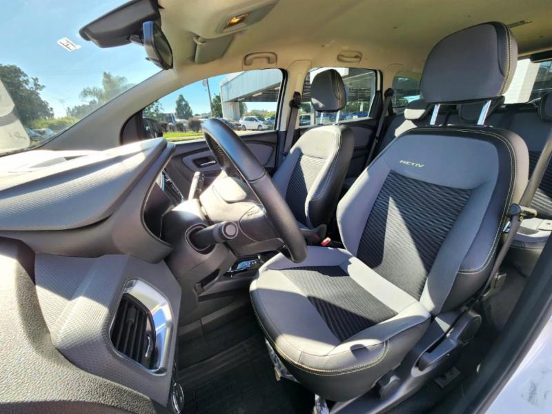 Chevrolet SPIN ACTIV 1.8 8V Econo. Flex 5p Aut. - foto 13