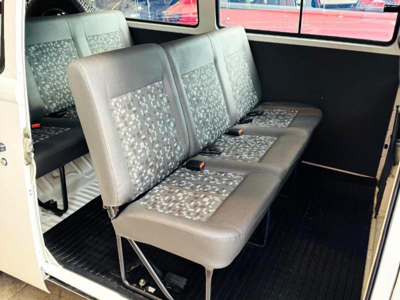 Volkswagen Kombi Lotação 1.6 MPi - foto 5