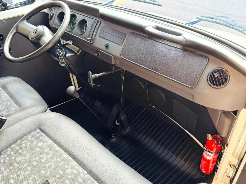 Volkswagen Kombi Lotação 1.6 MPi - foto 6