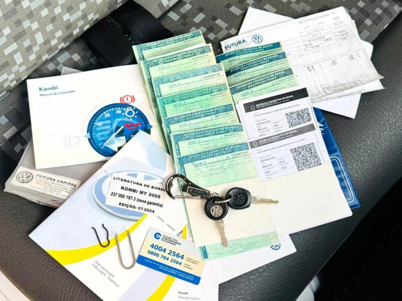 Volkswagen Kombi Lotação 1.6 MPi - foto 12