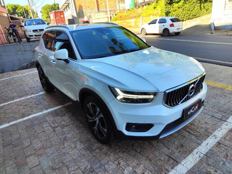 Volvo XC 40 T-5 HÍBRIDO INSCRIPTION 1.5 FWD - foto 4