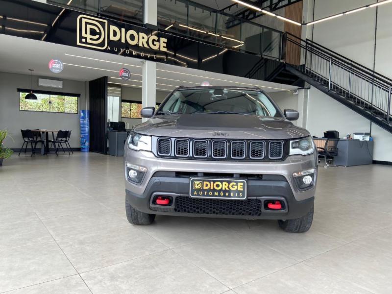 Jeep COMPASS TRAILHAWK 2.0 4x4 Dies. 16V Aut. - foto 2