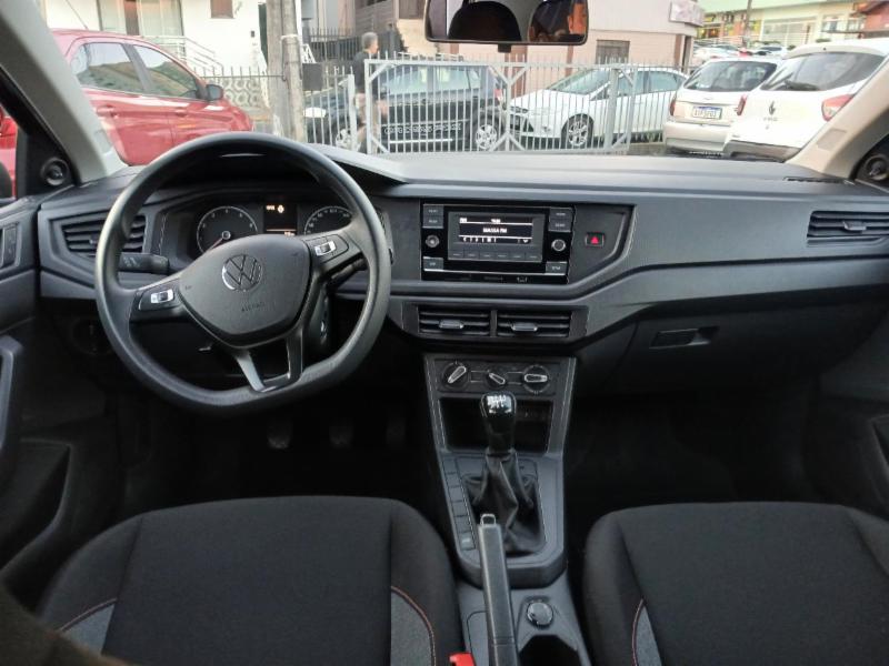 Volkswagen Polo Track 1.0 Flex 12V 5p - foto 2