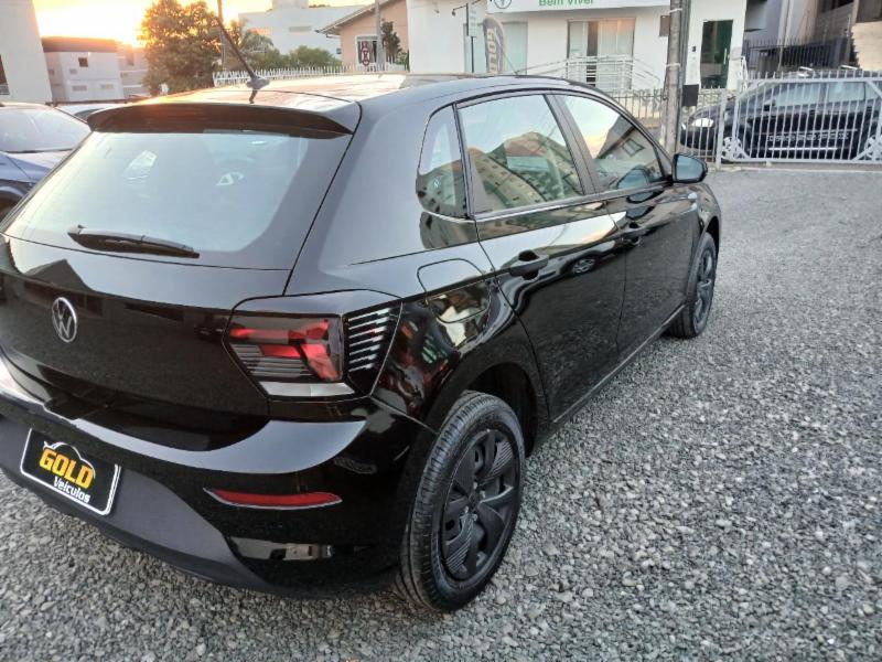 Volkswagen Polo Track 1.0 Flex 12V 5p - foto 4