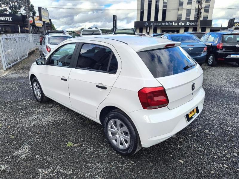 Volkswagen Gol 1.0 Flex 12V 5p - foto 4