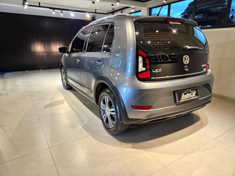 Volkswagen up! cross 1.0 TSI Total Flex 12V 5p - foto 3
