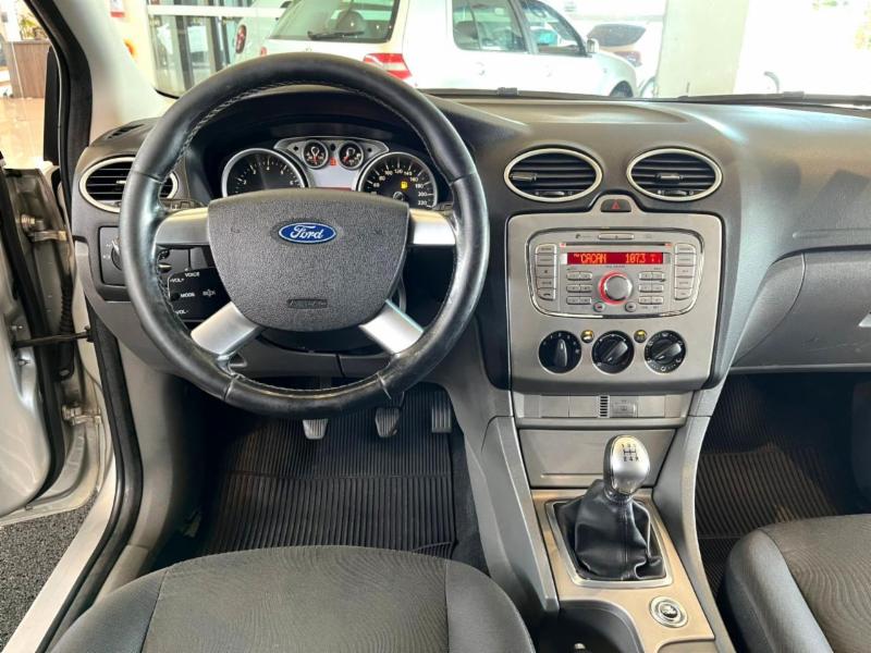 Ford Focus Sedan 2.0 16V/2.0 16V Flex 4p - foto 4