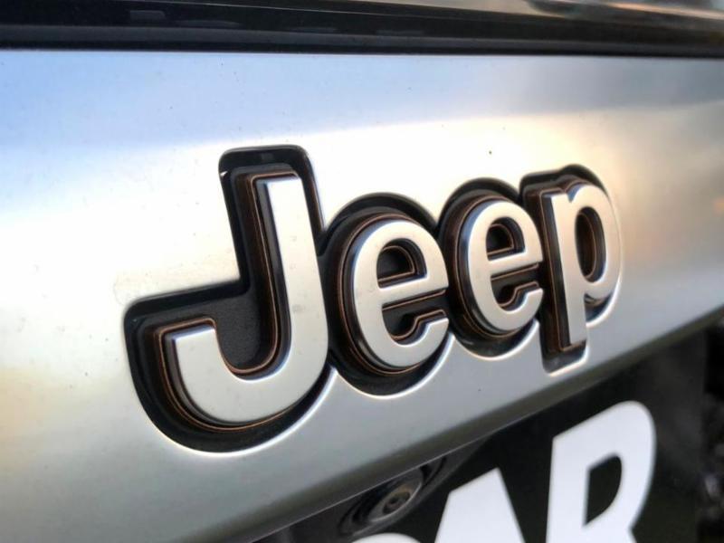 Jeep Commander Limited TD380 2.0 4x4 Die.Aut. - foto 3