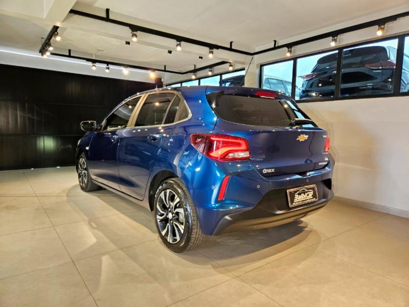 Chevrolet ONIX HATCH PREM. 1.0 12V TB Flex 5p Aut. - foto 3