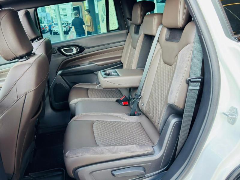 Jeep Commander Overland T270 1.3 TB Flex Aut. - foto 18