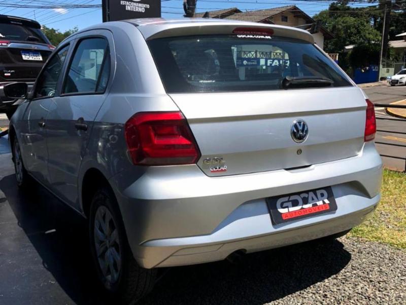 Volkswagen Gol 1.0 Flex 12V 5p - foto 12
