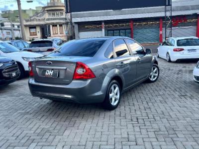 Focus sedan - thumb 6