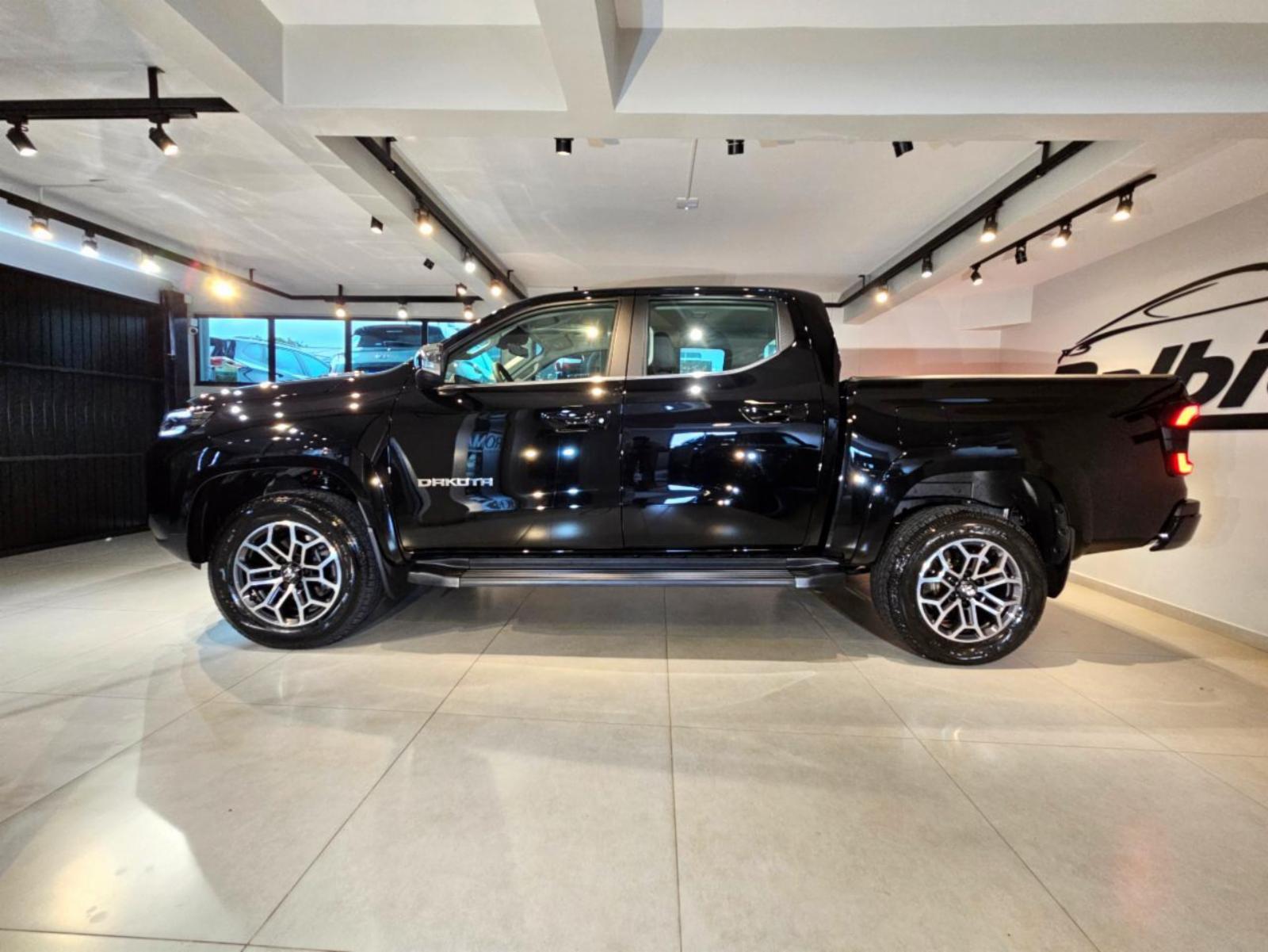 Dakota laramie - foto 2