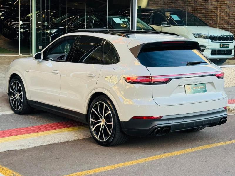 Porsche Cayenne E-Hybrid 3.0 V6 462cv - foto 16