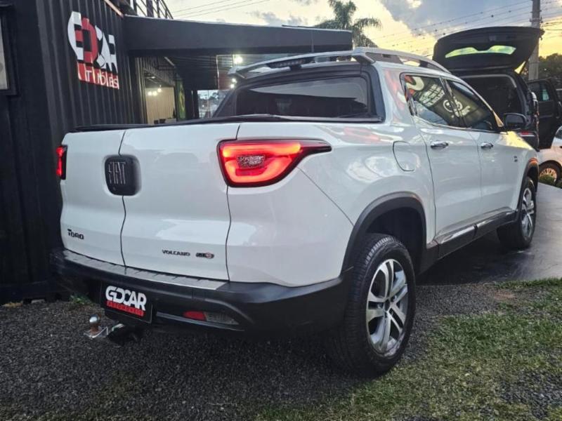 Fiat Toro Volcano 2.0 16V 4x4 TB Diesel Aut. - foto 6