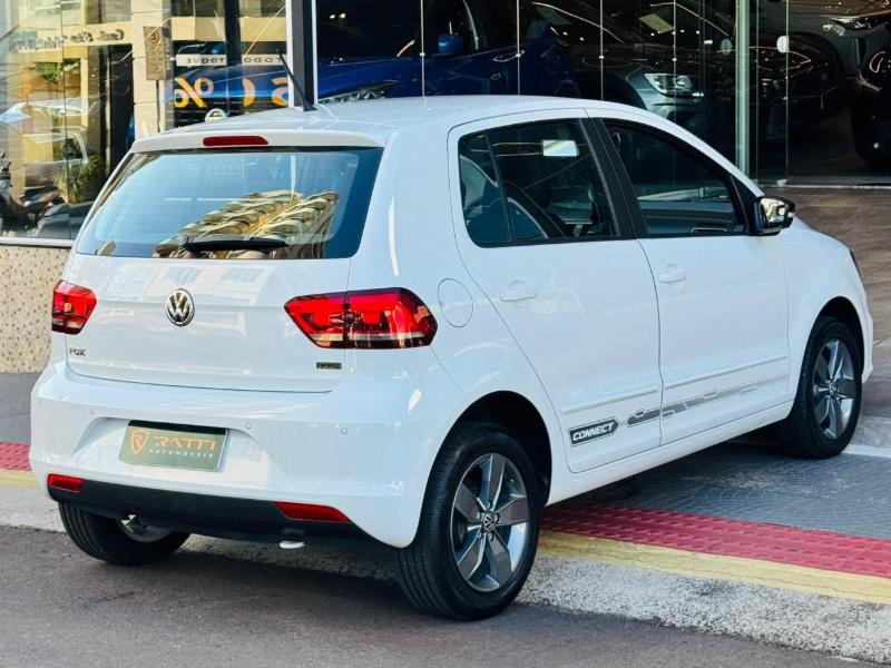 Volkswagen Fox Connect 1.6 Flex 8V 5p - foto 2