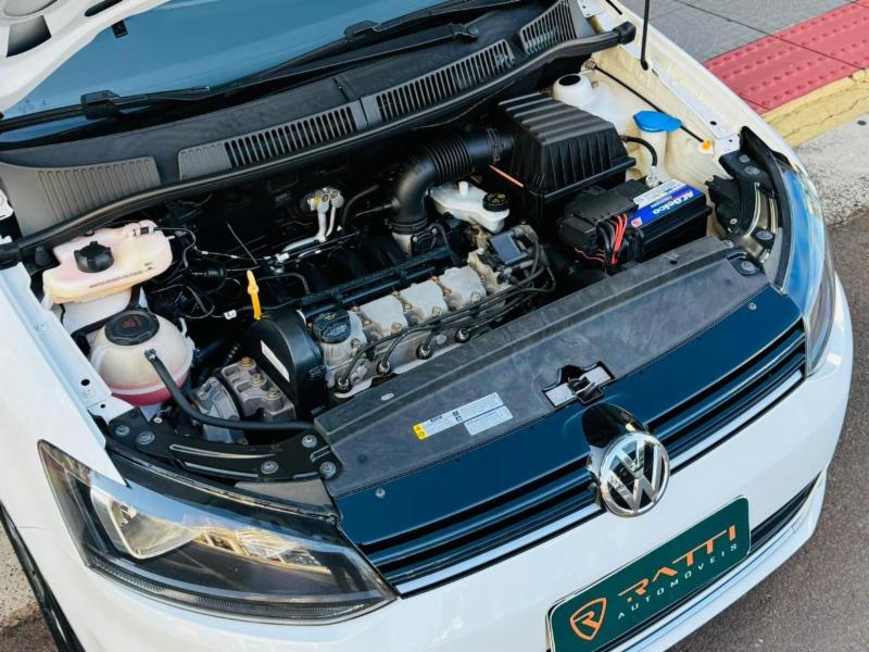 Volkswagen Fox Connect 1.6 Flex 8V 5p - foto 4