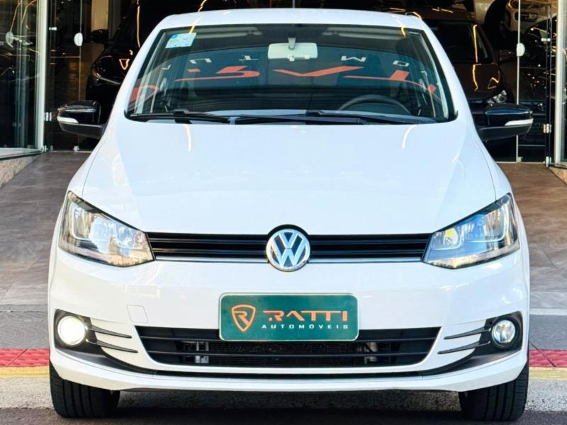 Volkswagen Fox Connect 1.6 Flex 8V 5p - foto 10