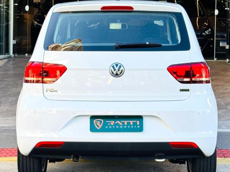 Volkswagen Fox Connect 1.6 Flex 8V 5p - foto 11