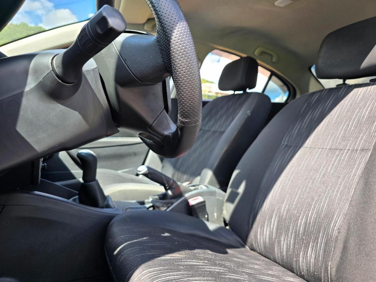 Fluence sedan - foto 6