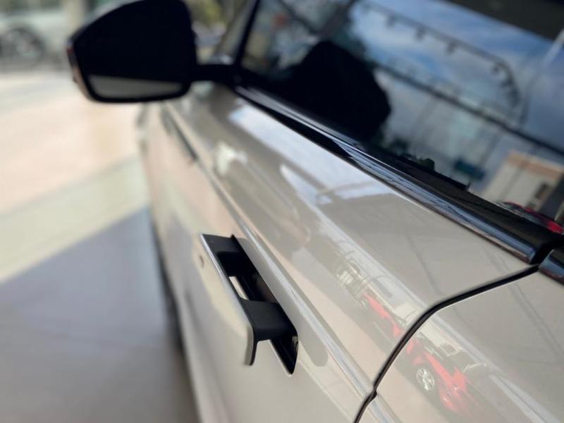 Land Rover Range R. VELAR S 2.0 4x4 TB 300cv Aut. - foto 8