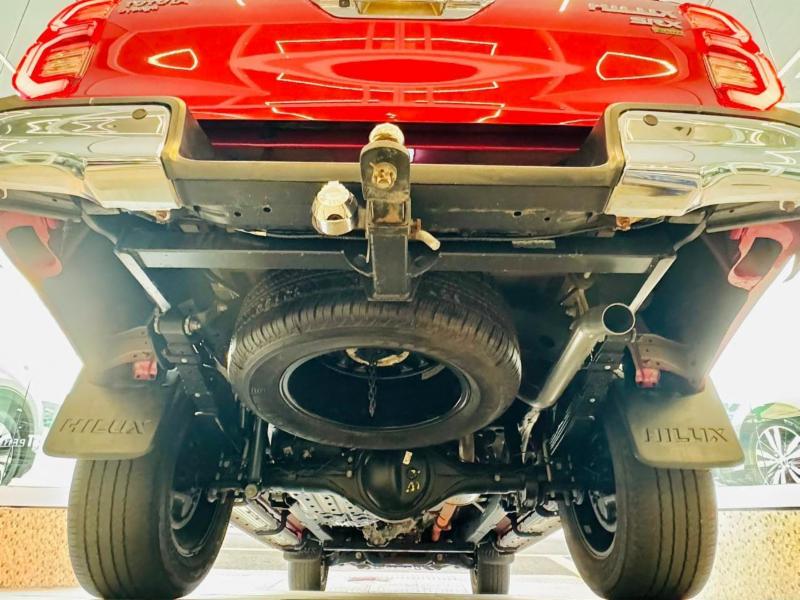 Toyota Hilux CD SRX 4x4 2.8 TDI 16V Diesel Aut. - foto 6