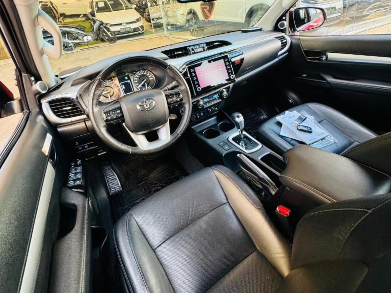 Toyota Hilux CD SRX 4x4 2.8 TDI 16V Diesel Aut. - foto 14