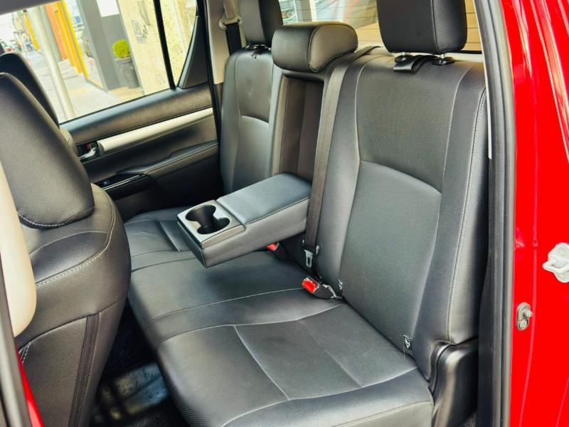 Toyota Hilux CD SRX 4x4 2.8 TDI 16V Diesel Aut. - foto 17