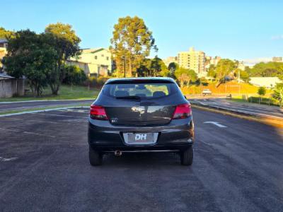 Onix hatch - thumb 2