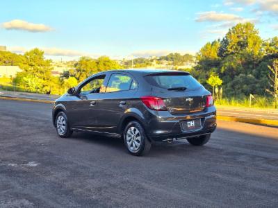 Onix hatch - thumb 3