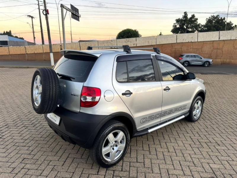 Volkswagen CROSSFOX 1.6 Mi Total Flex 8V 5p - foto 6