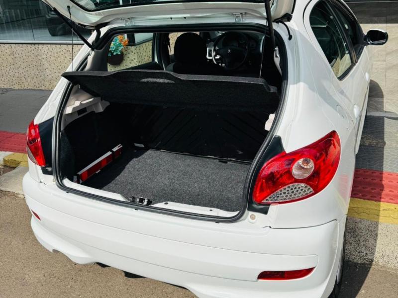 Peugeot 207 Active 1.4 Flex 8V 5p - foto 9