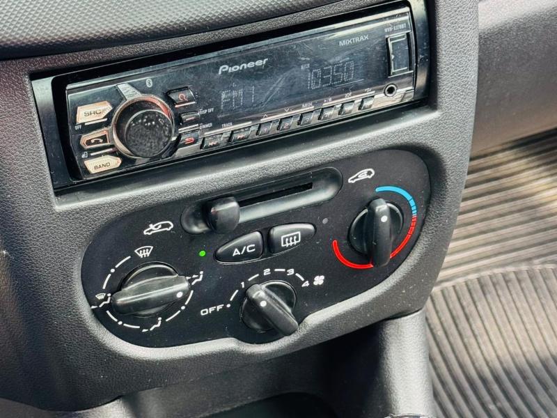 Peugeot 207 Active 1.4 Flex 8V 5p - foto 15