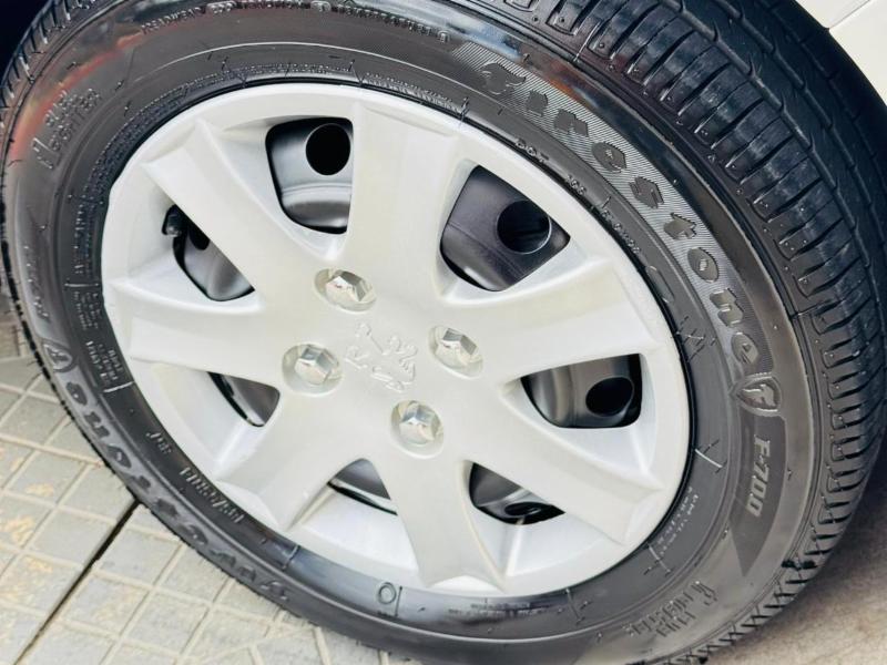 Peugeot 207 Active 1.4 Flex 8V 5p - foto 16