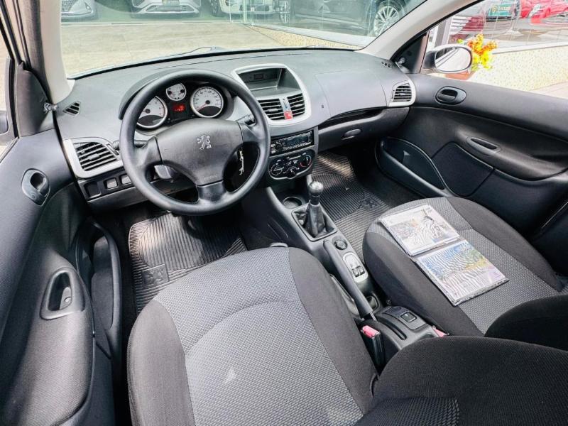 Peugeot 207 Active 1.4 Flex 8V 5p - foto 17