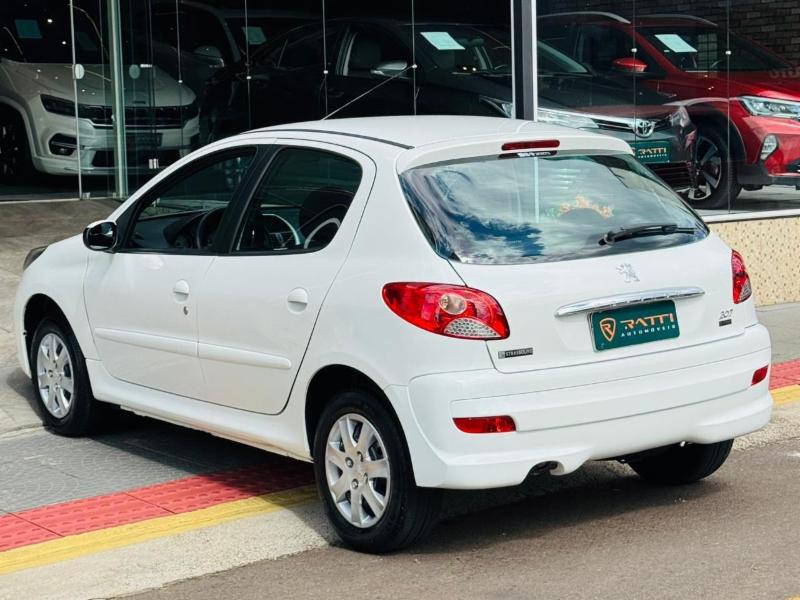 Peugeot 207 Active 1.4 Flex 8V 5p - foto 18