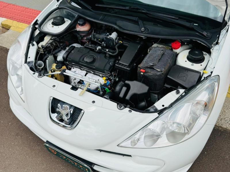 Peugeot 207 Active 1.4 Flex 8V 5p - foto 4