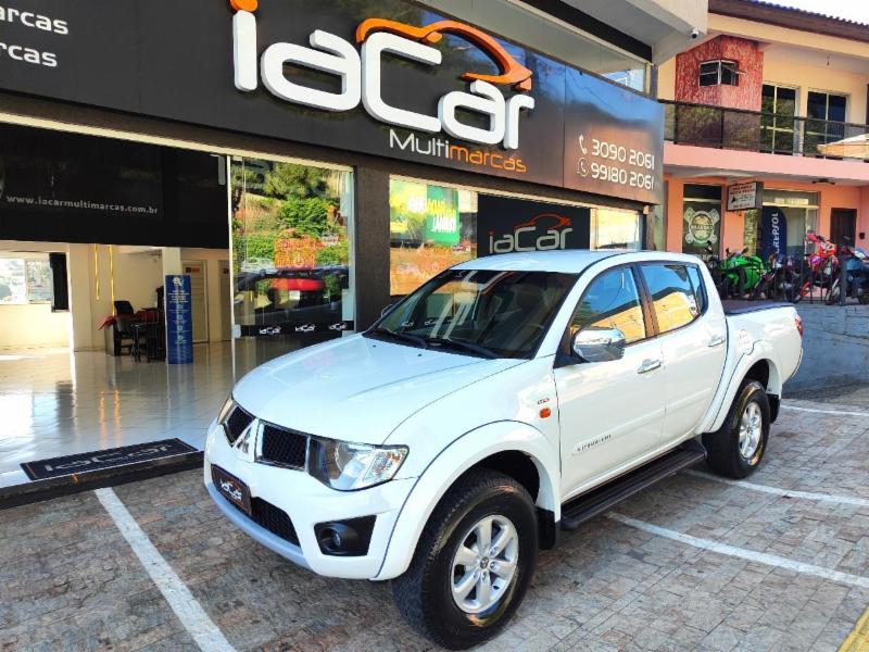 Mitsubishi L200 Triton HPE 3.5 CD V6 24V Flex Aut. - foto 1
