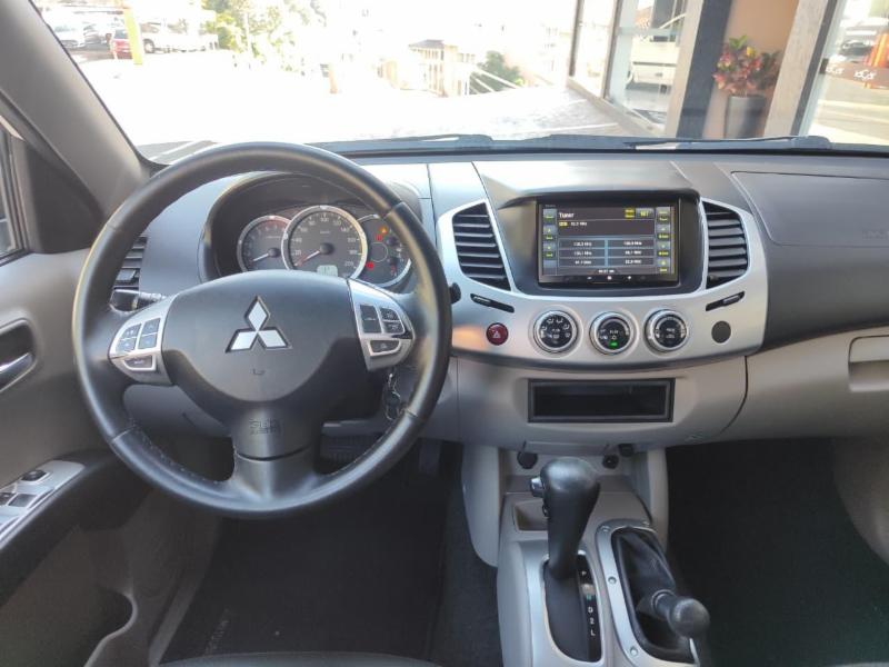 Mitsubishi L200 Triton HPE 3.5 CD V6 24V Flex Aut. - foto 14