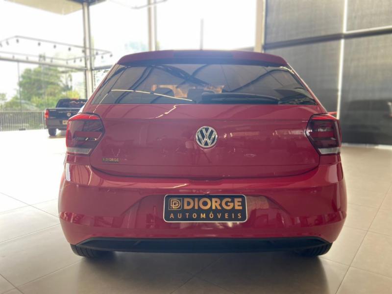 Volkswagen Polo 1.0 Flex 12V 5p - foto 5
