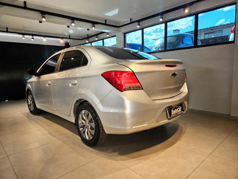 Chevrolet JOY Plus Black Ed.1.0 8V 4p Flex Mec. - foto 4