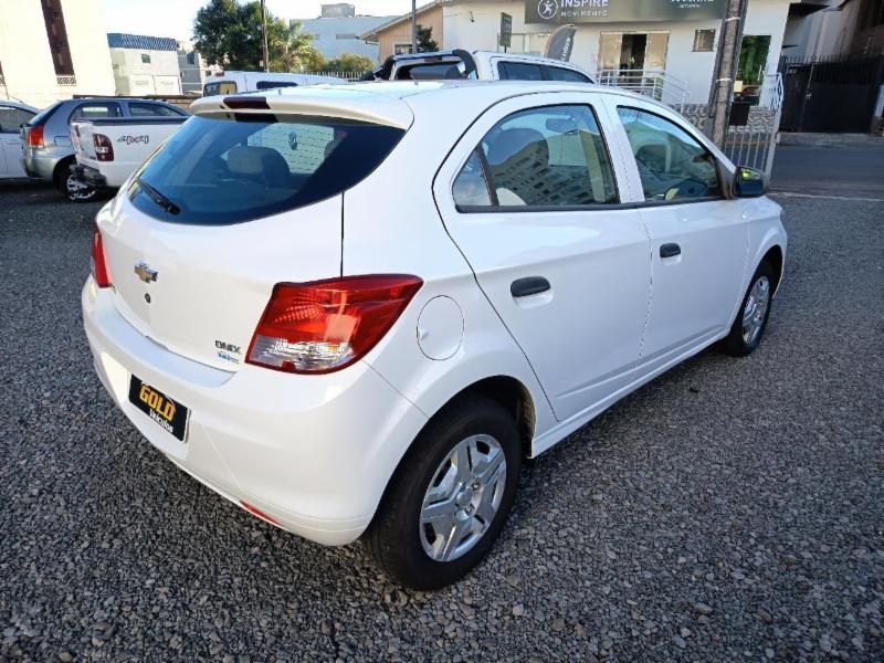 Chevrolet ONIX HATCH LT 1.0 8V FlexPower 5p Mec. - foto 4