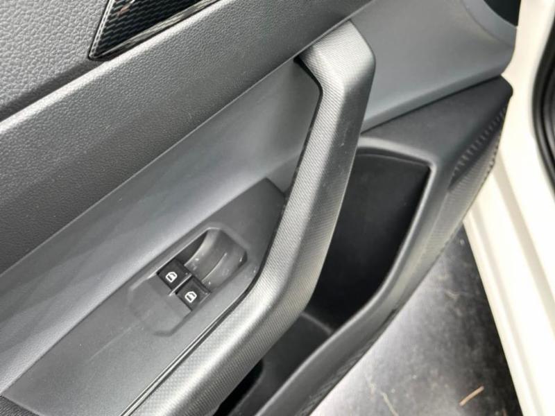 Volkswagen Polo Track 1.0 Flex 12V 5p - foto 4