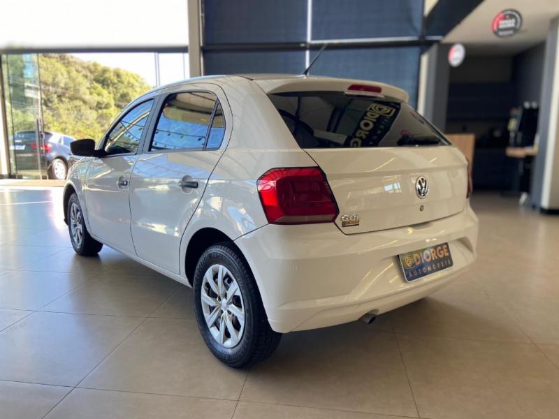 Volkswagen Gol 1.0 Flex 12V 5p - foto 6