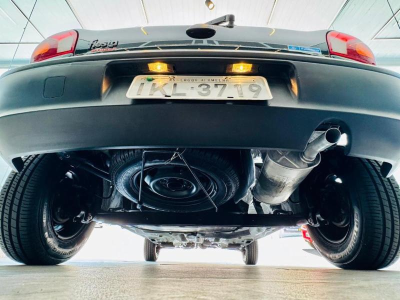 Ford Fiesta Street 1.0 8v 3p - foto 5