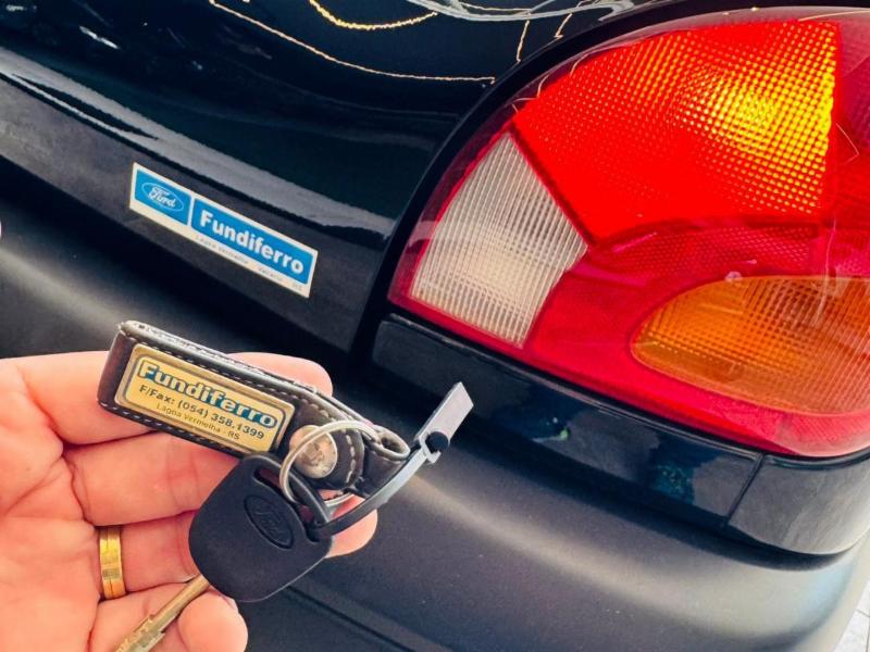 Ford Fiesta Street 1.0 8v 3p - foto 11