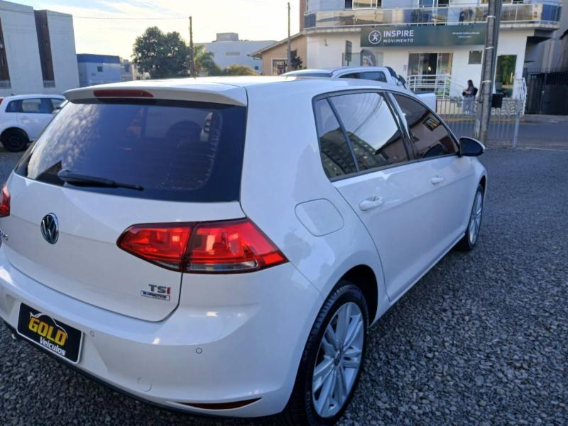 Volkswagen Golf Comfortline 1.0 TSI Total Flex Mec. - foto 7