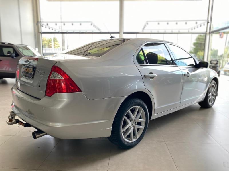 Ford Fusion SEL 3.0 V6 AWD 24V 243cv Aut. - foto 4