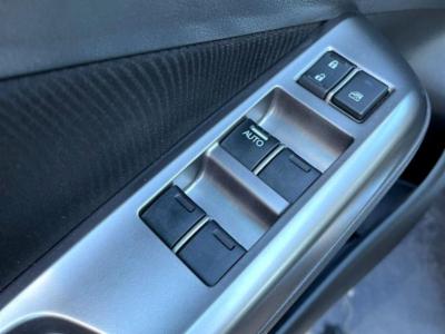 City sedan - thumb 3